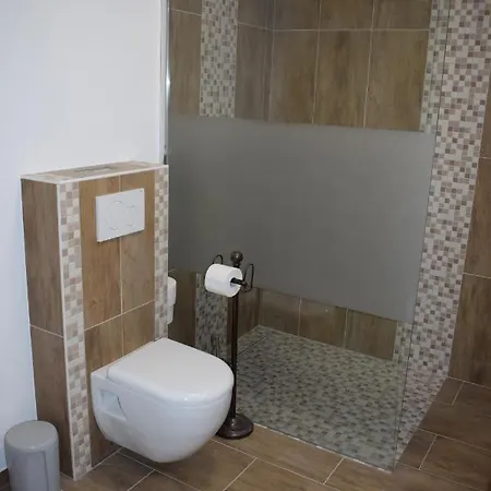 Firmen-Monteur Unterkunft Ferienwohnung Enzblick Vaihingen an der Enz Exterior foto